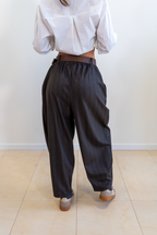 PANTALONE GESSATO ASSIMMETRICO
