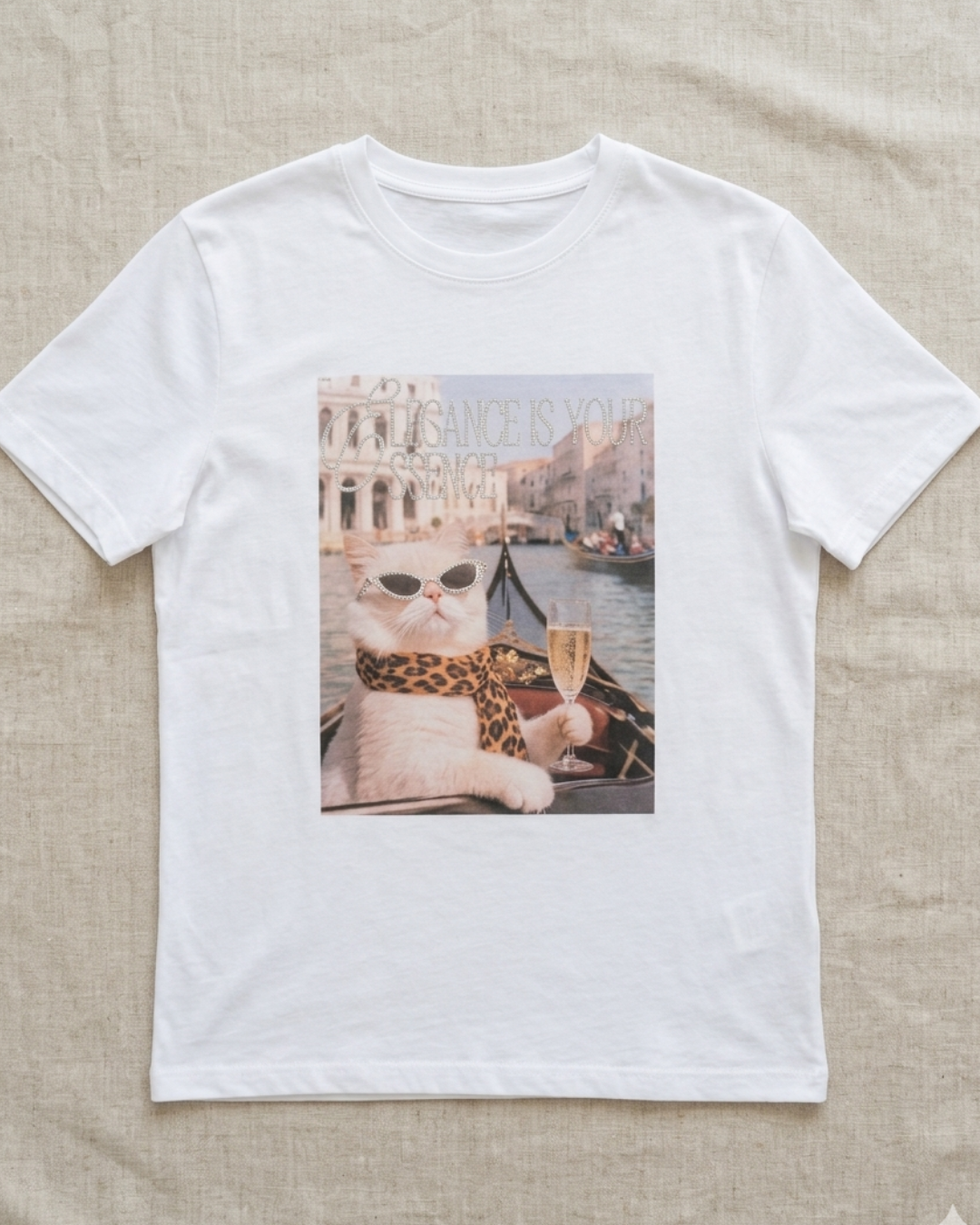 T-SHIRT "ELEGANCE CAT"