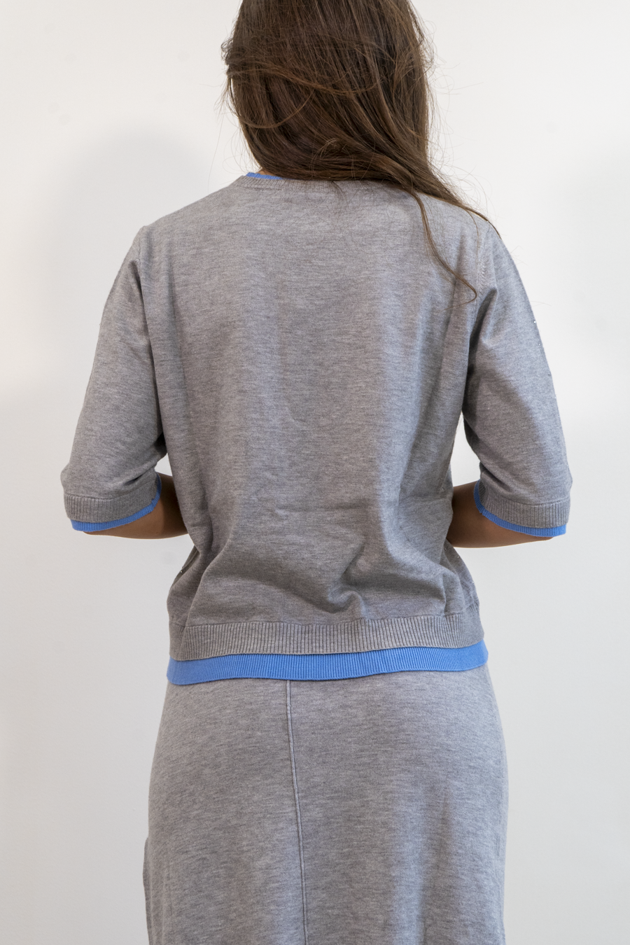 MAGLIA MANICHE CORTE CON STRASS