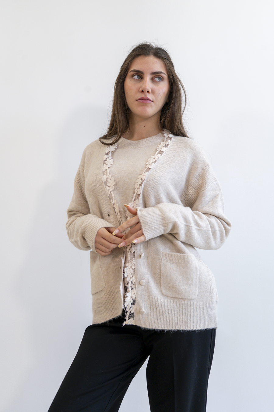 CARDIGAN CON PIZZO RICAMATO