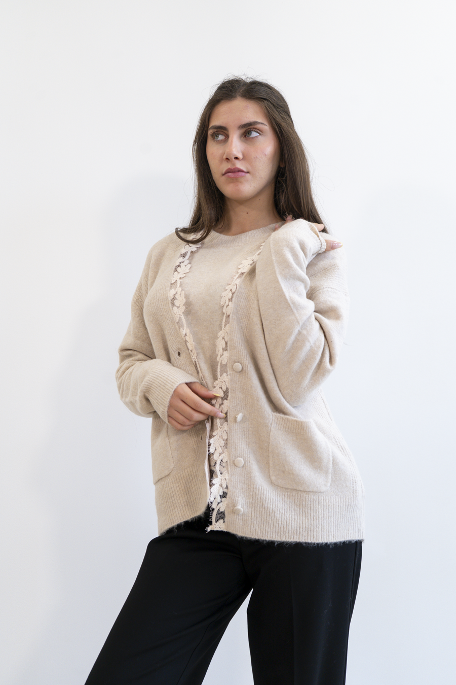 CARDIGAN CON PIZZO RICAMATO