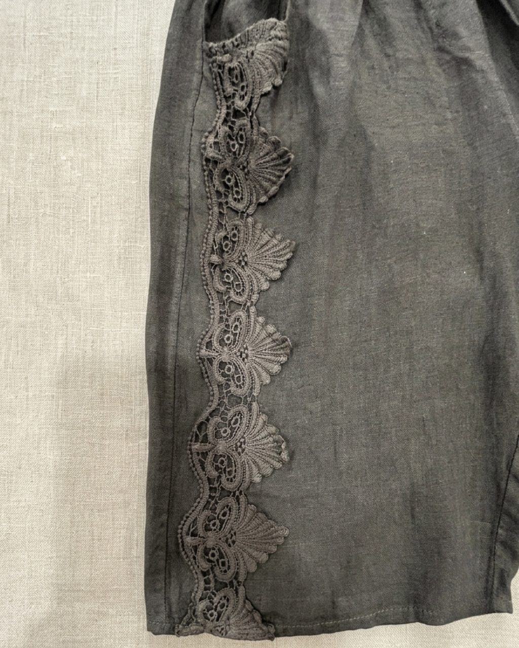 BERMUDA LINO 100% con pizzo macramè