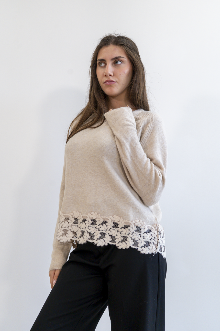 MAGLIA G/C CROP. CON PIZZO RICAMATO
