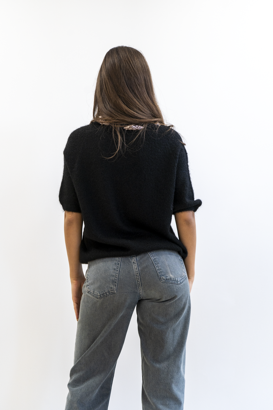 MAGLIA CON FIOCCO