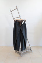 PANTALONE GESSATO ASSIMMETRICO