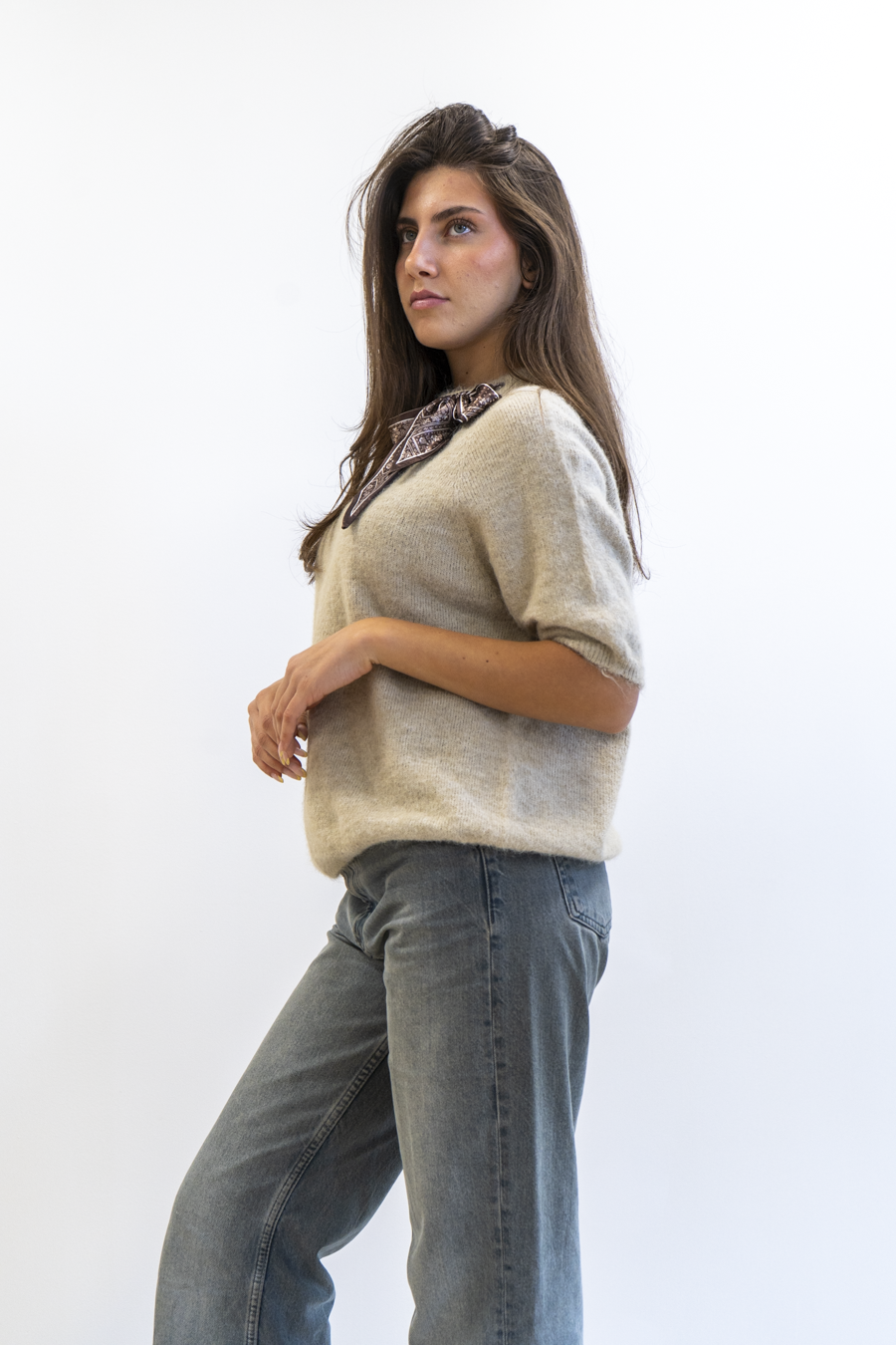 MAGLIA CON FIOCCO